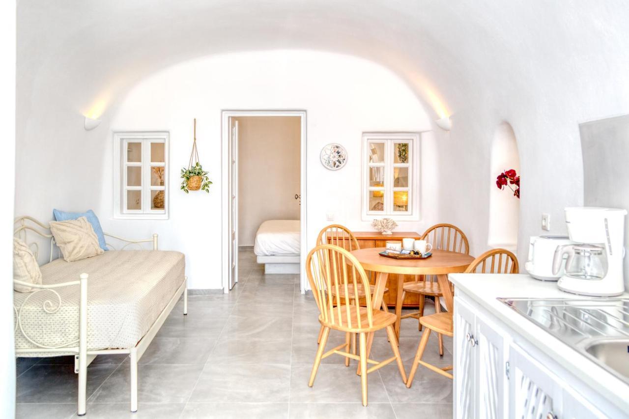 Apartament Aris Caves Oia Zewnętrze zdjęcie